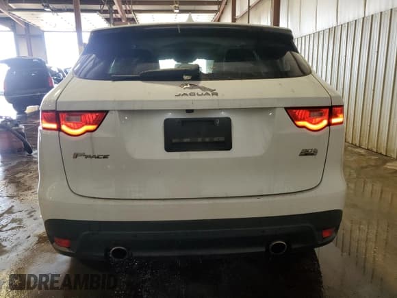✅ 2018 Jaguar F-Pace 30t Prestige • VIN: SADCK2GX9JA287988 • Lot: 64375515. Listed on Copart with 76,145 mi. Free auction sales archive from the USA and detailed vehicle history report at DreamBid. Image 6.