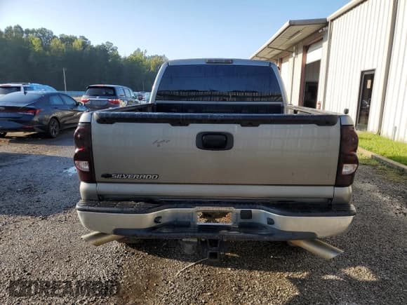 ✅ 2006 Chevrolet Silverado 1500 LT1 • VIN: 1GCEK19Z86Z159117 • Лот: 70879984. Опубликован ранее на Copart с пробегом 280 389 миль. Бесплатный доступ к архиву аукционных продаж из США и подробный отчёт об истории автомобиля на DreamBid. Изображение 6.
