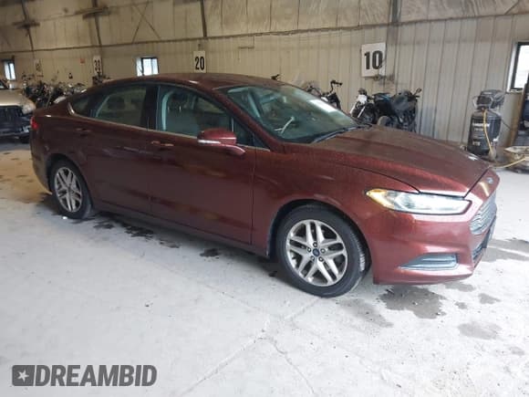 ✅ 2015 Ford Fusion SE • VIN: 3FA6P0H74FR166415 • Lot: 43419385. Wystawiony na IAAI z przebiegiem 120 946 mil. Bezpłatny archiwum sprzedaży aukcyjnych z USA i szczegółowy raport historii pojazdu na DreamBid. Zdjęcie 1.