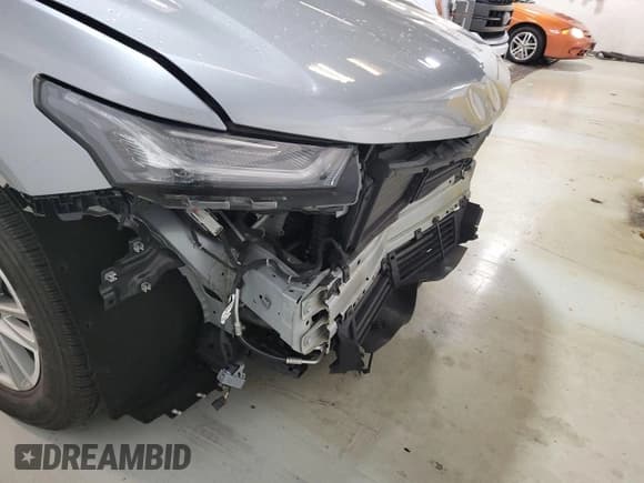 ✅ 2023 Chevrolet Traverse LT Cloth • VIN: 1GNEVGKW5PJ266885 • Lot: 43681024. Wystawiony na IAAI z przebiegiem 63 202 mil. Bezpłatny archiwum sprzedaży aukcyjnych z USA i szczegółowy raport historii pojazdu na DreamBid. Zdjęcie 14.