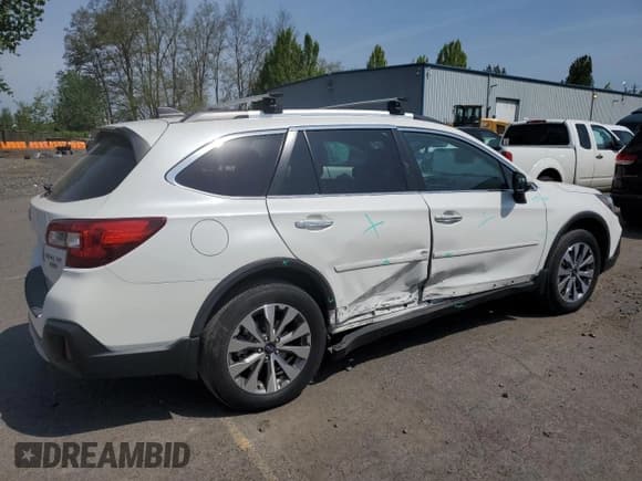 ✅ 2019 Subaru Outback Touring • VIN: 4S4BSETC9K3383052 • Lot: 54141815. Listed on Copart with 30,754 mi. Free auction sales archive from the USA and detailed vehicle history report at DreamBid. Image 3.