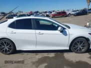 ✅ 2022 Toyota Camry Hybrid SE • VIN: 4T1S31AKXNU585302 • Lot: 43654902. Listed on IAAI with 59,101 mi. Free auction sales archive from the USA and detailed vehicle history report at DreamBid. Image 13.