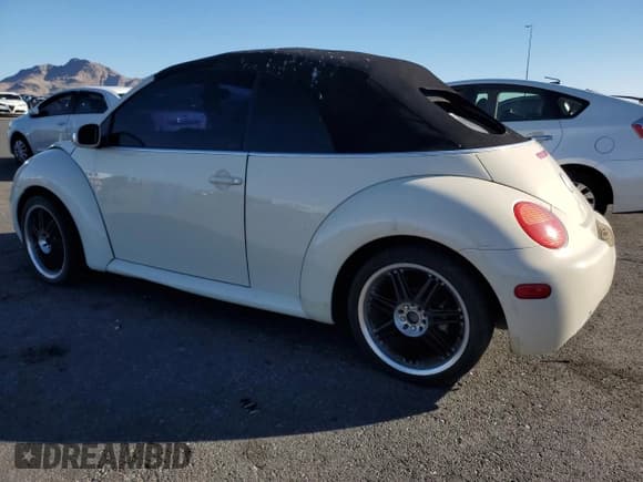 ✅ 2004 Volkswagen Beetle GLS • VIN: 3VWCM31Y34M323904 • Lot: 85068705. Wystawiony na Copart z przebiegiem 100 910 mil. Bezpłatny archiwum sprzedaży aukcyjnych z USA i szczegółowy raport historii pojazdu na DreamBid. Zdjęcie 2.