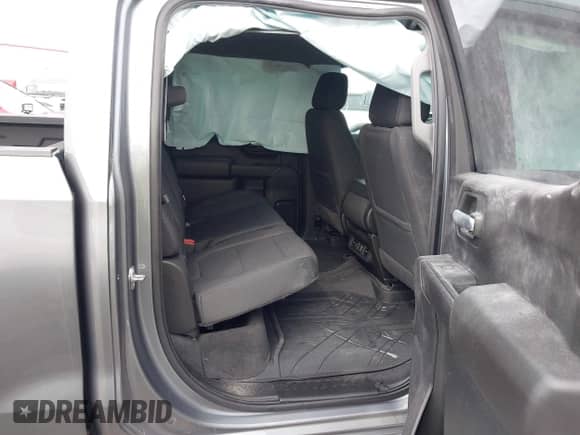 2022 Chevrolet Silverado 1500 LT z VIN 3GCPWCED9NG151593, wystawiony jako IAAI lot #42678291 z przebiegiem 56 973 mil mil oraz . Historia ofert i sprzedaży dostępna na DreamBid. Obrazek 8.