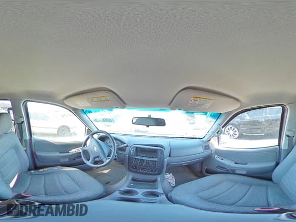 ✅ 2003 Ford Explorer XLS • VIN: 1FMZU72K93UA84296 • Lot: 69687435. Listed on Copart with 250,512 mi. Free auction sales archive from the USA and detailed vehicle history report at DreamBid. Image 15.