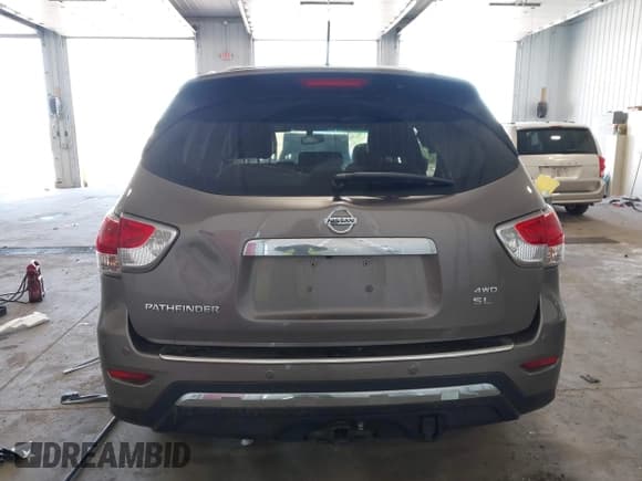 ✅ 2014 Nissan Pathfinder SV • VIN: 5N1AR2MM8EC677978 • Lot: 42226299. Listed on IAAI with 159,939 mi. Free auction sales archive from the USA and detailed vehicle history report at DreamBid. Image 16.