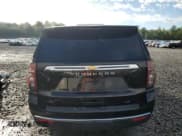 ✅ 2024 Chevrolet Suburban LT • VIN: 1GNSKCKD1RR230702 • Лот: 70027265. Опубликован ранее на Copart с пробегом 25 579 миль. Бесплатный доступ к архиву аукционных продаж из США и подробный отчёт об истории автомобиля на DreamBid. Изображение 6.