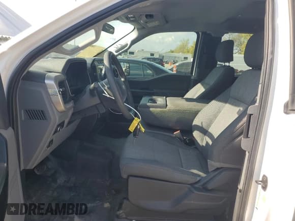 ✅ 2022 Ford F-150 XL • VIN: 1FTFX1C52NKE45841 • Лот: 80542475. Опубликован ранее на Copart с пробегом 60 980 миль. Бесплатный доступ к архиву аукционных продаж из США и подробный отчёт об истории автомобиля на DreamBid. Изображение 7.