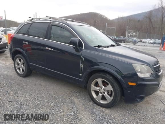✅ 2015 Chevrolet Captiva Sport LT • VIN: 3GNAL3EK9FS511352 • Lot: 41843690. Wystawiony na IAAI z przebiegiem 156 584 mil. Bezpłatny archiwum sprzedaży aukcyjnych z USA i szczegółowy raport historii pojazdu na DreamBid. Zdjęcie 1.