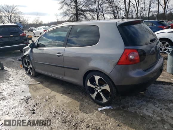 ✅ 2009 Volkswagen Rabbit S • VIN: WVWAA71KX9W092948 • Lot: 86601914. Wystawiony na Copart z przebiegiem 156 652 mil. Bezpłatny archiwum sprzedaży aukcyjnych z USA i szczegółowy raport historii pojazdu na DreamBid. Zdjęcie 2.