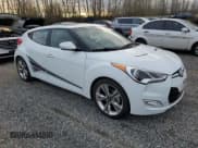 ✅ 2013 Hyundai Veloster w/Gray Int • VIN: KMHTC6AD9DU123900 • Lot: 79906394. Wystawiony na Copart z przebiegiem 103 950 mil. Bezpłatny archiwum sprzedaży aukcyjnych z USA i szczegółowy raport historii pojazdu na DreamBid. Zdjęcie 4.