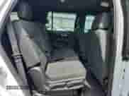 2023 Chevrolet Tahoe Commercial z VIN 1GNSKLED6PR300655, wystawiony jako Copart lot #64959385 z przebiegiem 24 863 mil mil oraz Szkoda całkowita • Salvage title. Historia ofert i sprzedaży dostępna na DreamBid. Obrazek 11.