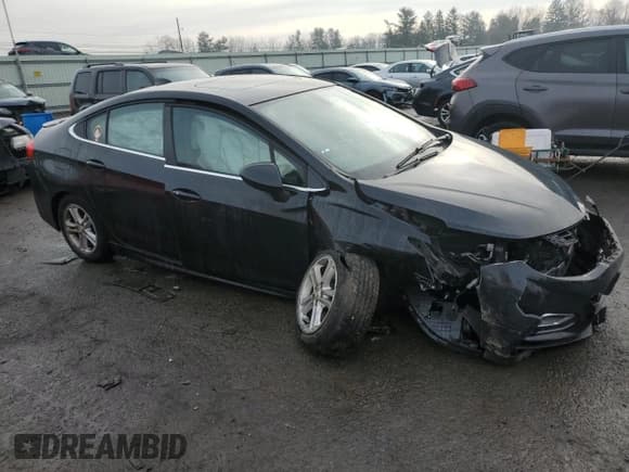 ✅ 2017 Chevrolet Cruze LT • VIN: 1G1BE5SM7H7233862 • Lot: 73367932. Listed on Copart with 47,342 mi. Free auction sales archive from the USA and detailed vehicle history report at DreamBid. Image 4.