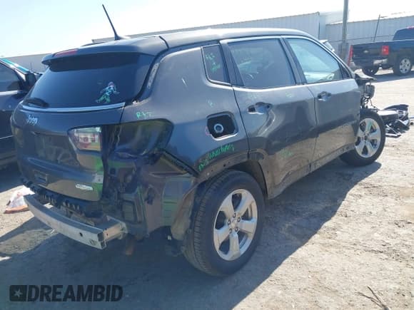 ✅ 2020 Jeep Compass Latitude • VIN: 3C4NJCBB6LT229969 • Lot: 42232500. Listed on IAAI with 86,501 mi. Free auction sales archive from the USA and detailed vehicle history report at DreamBid. Image 4.