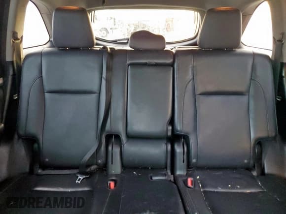 ✅ 2015 Toyota Highlander XLE • VIN: 5TDJKRFH3FS146026 • Lot: 90114775. Listed on Copart with 160,943 mi. Free auction sales archive from the USA and detailed vehicle history report at DreamBid. Image 10.