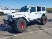 ✅ 2018 Jeep Wrangler Unlimited Rubicon • VIN: 1C4HJXFGXJW110629 • Лот: 42141572. Опубликован ранее на IAAI с пробегом 65 973 миль. Бесплатный доступ к архиву аукционных продаж из США и подробный отчёт об истории автомобиля на DreamBid. Изображение 2.