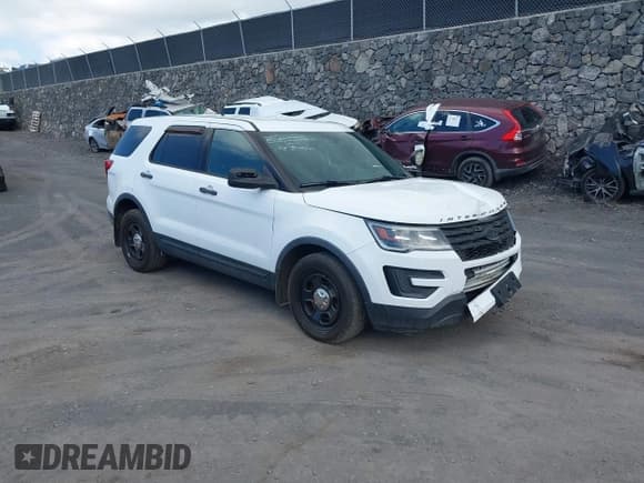 ✅ 2018 Ford Police Interceptor Utility • VIN: 1FM5K8AT7JGC75697 • Лот: 43418966. Опубликован ранее на IAAI с пробегом 64 742 миль. Бесплатный доступ к архиву аукционных продаж из США и подробный отчёт об истории автомобиля на DreamBid. Изображение 1.