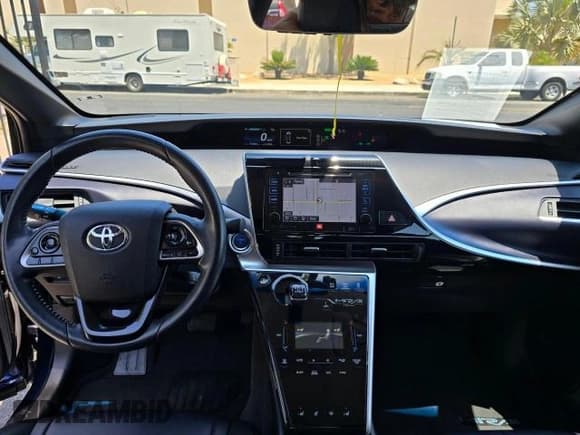 ✅ 2017 Toyota Mirai • VIN: JTDBVRBD4HA002290 • Lot: 72052704. Listed on Copart with 57,080 mi. Free auction sales archive from the USA and detailed vehicle history report at DreamBid. Image 8.