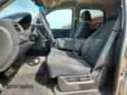 2007 Chevrolet Tahoe LS z VIN 1GNFC13067J203487, wystawiony jako Copart lot #69464065 z przebiegiem 239 918 mil mil oraz Szkoda całkowita • Salvage title. Historia ofert i sprzedaży dostępna na DreamBid. Obrazek 7.