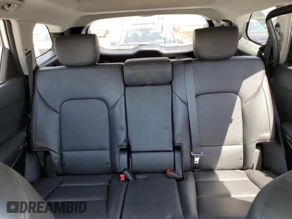 ✅ 2018 Hyundai Santa Fe SE Ultimate • VIN: KM8SRDHF0JU265697 • Лот: 60266514. Опубликован ранее на Copart с пробегом 108 927 миль. Бесплатный доступ к архиву аукционных продаж из США и подробный отчёт об истории автомобиля на DreamBid. Изображение 10.