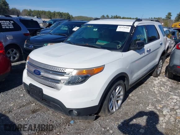 ✅ 2015 Ford Explorer XLT • VIN: 1FM5K8D80FGC32446 • Lot: 41379268. Wystawiony na IAAI z przebiegiem 168 191 mil. Bezpłatny archiwum sprzedaży aukcyjnych z USA i szczegółowy raport historii pojazdu na DreamBid. Zdjęcie 2.