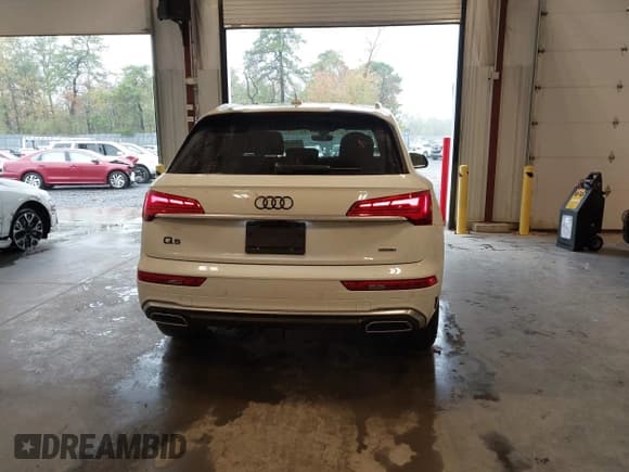 ✅ 2024 Audi Q5 S line Premium Plus • VIN: WA1EAAFY8R2094517 • Лот: 43425597. Опубликован ранее на IAAI с пробегом 13 486 миль. Бесплатный доступ к архиву аукционных продаж из США и подробный отчёт об истории автомобиля на DreamBid. Изображение 16.