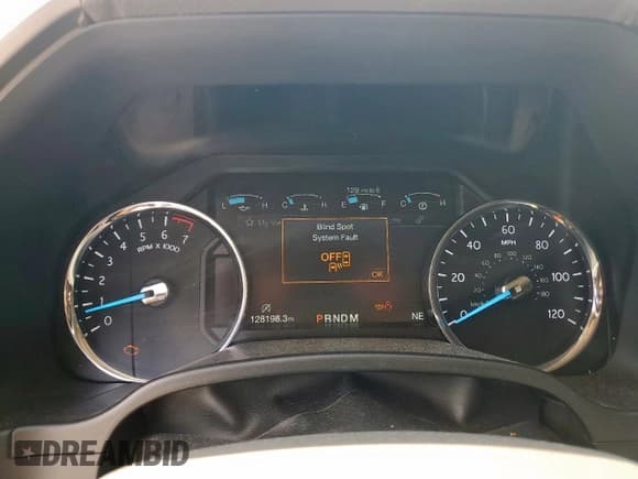 ✅ 2018 Ford Expedition Max XLT • VIN: 1FMJK1JT6JEA26602 • Лот: 70302285. Опубликован ранее на Copart с пробегом 128 198 миль. Бесплатный доступ к архиву аукционных продаж из США и подробный отчёт об истории автомобиля на DreamBid. Изображение 9.