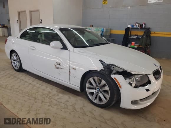 ✅ 2013 BMW 3 Series 328i • VIN: WBADW3C51DJ526997 • Lot: 92578575. Listed on Copart with 126,301 mi. Free auction sales archive from the USA and detailed vehicle history report at DreamBid. Image 4.