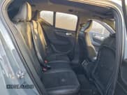 ✅ 2022 Volvo XC40 R-Design • VIN: YV4162UM4N2647943 • Лот: 95438755. Опубликован ранее на Copart с пробегом 64 067 миль. Бесплатный доступ к архиву аукционных продаж из США и подробный отчёт об истории автомобиля на DreamBid. Изображение 10.