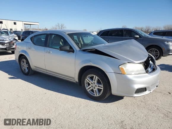 ✅ 2011 Dodge Avenger Express • VIN: 1B3BD4FB3BN552354 • Лот: 83838714. Опубликован ранее на Copart с пробегом 139 162 миль. Бесплатный доступ к архиву аукционных продаж из США и подробный отчёт об истории автомобиля на DreamBid. Изображение 4.