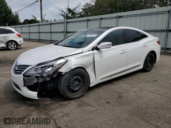✅ 2013 Hyundai Azera • VIN: KMHFH4JG8DA330471 • Лот: 70114735. Опубликован ранее на Copart с пробегом 107 874 миль. Бесплатный доступ к архиву аукционных продаж из США и подробный отчёт об истории автомобиля на DreamBid. Изображение 1.