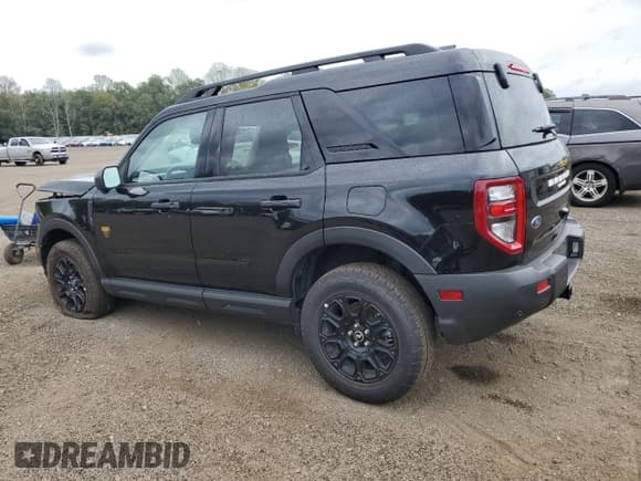 ✅ 2025 Ford Bronco Sport Badlands • VIN: 3FMCR9DA9SRE83531 • Lot: 81031715. Wystawiony na Copart z przebiegiem 6 089 mil. Bezpłatny archiwum sprzedaży aukcyjnych z USA i szczegółowy raport historii pojazdu na DreamBid. Zdjęcie 2.