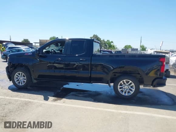 ✅ 2019 Chevrolet Silverado 1500 RST • VIN: 1GCRYEED9KZ245189 • Lot: 42193478. Wystawiony na IAAI z przebiegiem 90 974 mil. Bezpłatny archiwum sprzedaży aukcyjnych z USA i szczegółowy raport historii pojazdu na DreamBid. Zdjęcie 14.