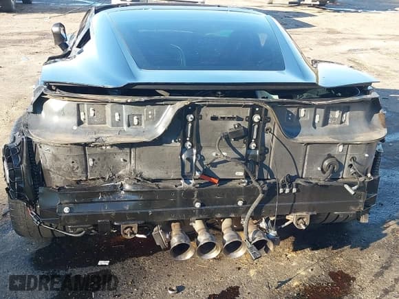 ✅ 2019 Chevrolet Corvette Grand Sport 1LT • VIN: 1G1YW2D79K5113156 • Lot: 43632655. Wystawiony na IAAI z przebiegiem 44 976 mil. Bezpłatny archiwum sprzedaży aukcyjnych z USA i szczegółowy raport historii pojazdu na DreamBid. Zdjęcie 18.