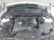 ✅ 2008 BMW 3 Series 328i • VIN: WBAVA37598NL44685 • Lot: 42946717. Wystawiony na IAAI z przebiegiem 189 472 mil. Bezpłatny archiwum sprzedaży aukcyjnych z USA i szczegółowy raport historii pojazdu na DreamBid. Zdjęcie 10.