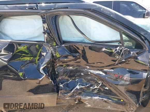 ✅ 2020 Chevrolet Blazer LT • VIN: 3GNKBCRS2LS618188 • Lot: 42004681. Wystawiony na IAAI z przebiegiem 37 283 mil. Bezpłatny archiwum sprzedaży aukcyjnych z USA i szczegółowy raport historii pojazdu na DreamBid. Zdjęcie 12.