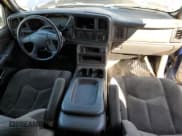 ✅ 2003 Chevrolet Silverado 1500 • VIN: 2GCEC19T131200006 • Лот: 50633925. Опубликован ранее на Copart с пробегом Не указан. Бесплатный доступ к архиву аукционных продаж из США и подробный отчёт об истории автомобиля на DreamBid. Изображение 8.