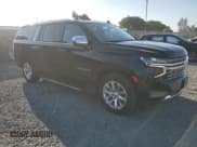 ✅ 2021 Chevrolet Suburban Premier • VIN: 1GNSCFKD9MR313379 • Lot: 81958015. Wystawiony na Copart z przebiegiem 89 882 mil. Bezpłatny archiwum sprzedaży aukcyjnych z USA i szczegółowy raport historii pojazdu na DreamBid. Zdjęcie 4.