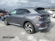 ✅ 2023 VinFast VF 8 Eco • VIN: RLLV1AEB5PH005232 • Лот: 82482755. Опубликован ранее на Copart с пробегом 23 414 миль. Бесплатный доступ к архиву аукционных продаж из США и подробный отчёт об истории автомобиля на DreamBid. Изображение 2.