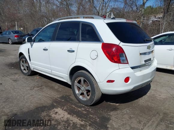 ✅ 2014 Chevrolet Captiva Sport LT • VIN: 3GNAL3EK4ES541521 • Lot: 42025723. Wystawiony na IAAI z przebiegiem 139 403 mil. Bezpłatny archiwum sprzedaży aukcyjnych z USA i szczegółowy raport historii pojazdu na DreamBid. Zdjęcie 3.