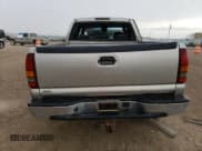 ✅ 2002 Chevrolet Silverado 2500HD LS • VIN: 1GCHK23122F242558 • Lot: 76048264. Listed on Copart with Not provided. Free auction sales archive from the USA and detailed vehicle history report at DreamBid. Image 6.