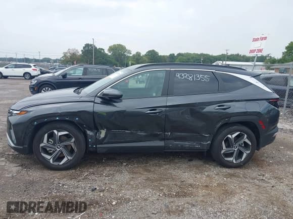 ✅ 2024 Hyundai Tucson SEL • VIN: 5NMJF3DE6RH325792 • Lot: 43281355. Wystawiony na IAAI z przebiegiem 32 274 mil. Bezpłatny archiwum sprzedaży aukcyjnych z USA i szczegółowy raport historii pojazdu na DreamBid. Zdjęcie 14.