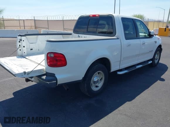 ✅ 2003 Ford F-150 XLT • VIN: 1FTRW07L23KD69540 • Лот: 42896835. Опубликован ранее на IAAI с пробегом 160 702 миль. Бесплатный доступ к архиву аукционных продаж из США и подробный отчёт об истории автомобиля на DreamBid. Изображение 4.