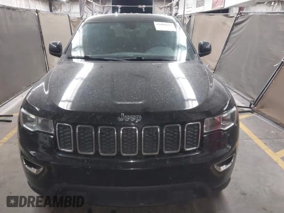 ✅ 2017 Jeep Grand Cherokee 75th Anniversary • VIN: 1C4RJEAG8HC903276 • Lot: 42000697. Listed on IAAI with 134,784 mi. Free auction sales archive from the USA and detailed vehicle history report at DreamBid. Image 12.