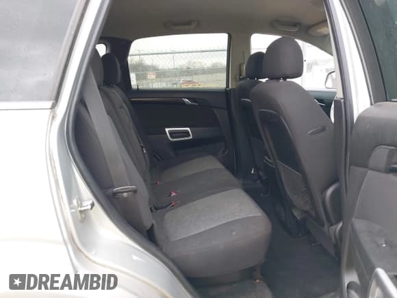 ✅ 2013 Chevrolet Captiva Sport LT • VIN: 3GNAL3EK8DS627381 • Lot: 41493770. Wystawiony na IAAI z przebiegiem 84 089 mil. Bezpłatny archiwum sprzedaży aukcyjnych z USA i szczegółowy raport historii pojazdu na DreamBid. Zdjęcie 8.