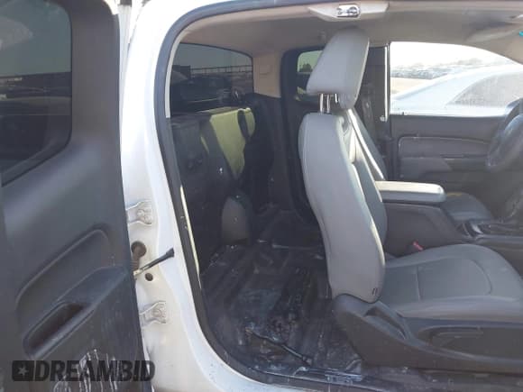 ✅ 2016 Chevrolet Colorado 2WD WT • VIN: 1GCHSBEA1G1226501 • Lot: 43605440. Listed on IAAI with 177,320 mi. Free auction sales archive from the USA and detailed vehicle history report at DreamBid. Image 8.