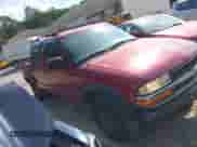 2003 Chevrolet S-10 LS с VIN 1GCDT13X53K138276, выставлен на аукционе IAAI как лот 43248538 с пробегом 329 542 миль миль и . История ставок и продаж доступна на DreamBid. Изображение 13.