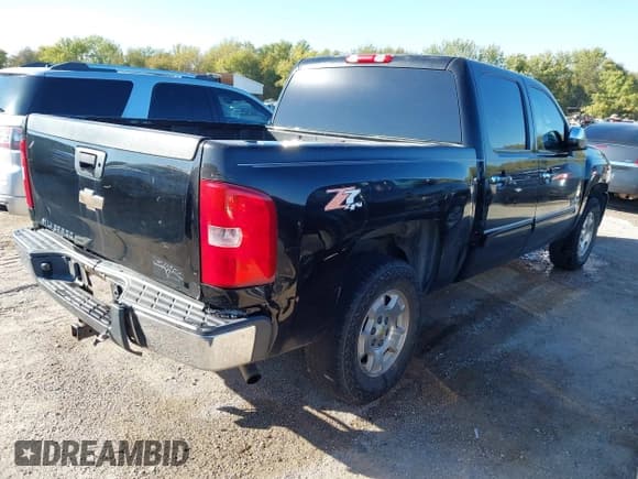 ✅ 2007 Chevrolet Silverado 1500 1LT • VIN: 2GCEC13C071714511 • Lot: 43501272. Listed on IAAI with 186,483 mi. Free auction sales archive from the USA and detailed vehicle history report at DreamBid. Image 4.