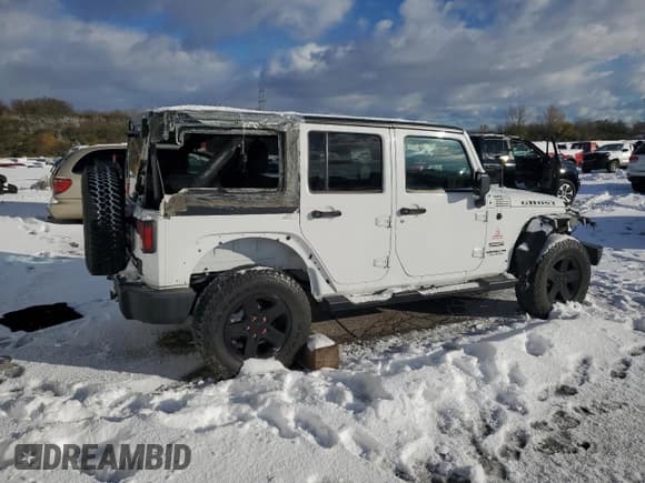 ✅ 2017 Jeep Wrangler Unlimited Sport • VIN: 1C4BJWDG9HL733982 • Lot: 86607005. Wystawiony na Copart z przebiegiem 139 407 mil. Bezpłatny archiwum sprzedaży aukcyjnych z USA i szczegółowy raport historii pojazdu na DreamBid. Zdjęcie 3.