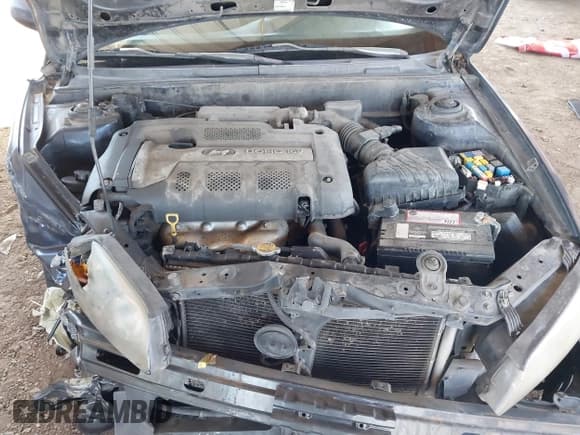 ✅ 2005 Hyundai Elantra GLS • VIN: KMHDN46D75U947701 • Lot: 41839757. Wystawiony na IAAI z przebiegiem 273 443 mil. Bezpłatny archiwum sprzedaży aukcyjnych z USA i szczegółowy raport historii pojazdu na DreamBid. Zdjęcie 10.